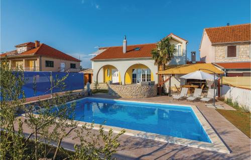 Oklaj Casa | Amazing Home In Oklaj With Wifi