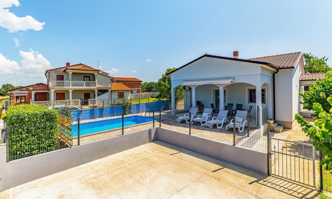 Sikici Casa | Increíble casa en Pula con WiFi