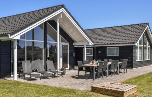 Stege Casa | Amazing Home In Stege With Sauna
