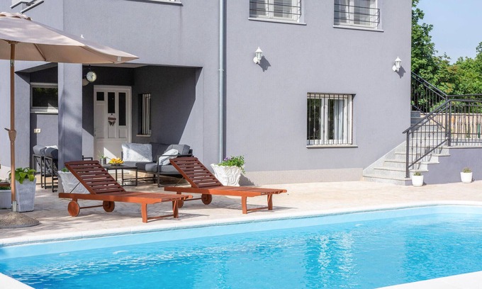 Dicmo Casa | Increíble casa en Turjaci con WiFi