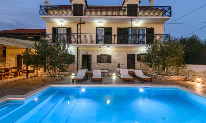 Podumci Casa | Increíble casa en Unesic con WiFi