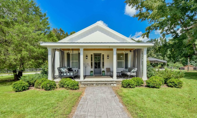 Tuscaloosa Casa | Amazing horse farm/venue right outside of Ttown!