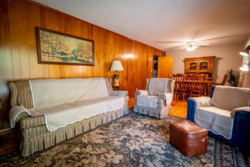 Middle Valley Casa | Amazing House Hot Tub Mins To Major Hospitals