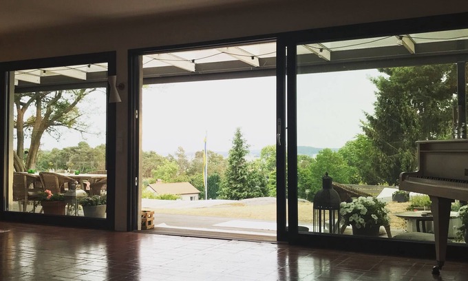 Karlshamn Casa | Increíble casa con vista ses y piscina, a solo 5 minutos del océano y del centro de la ciudad