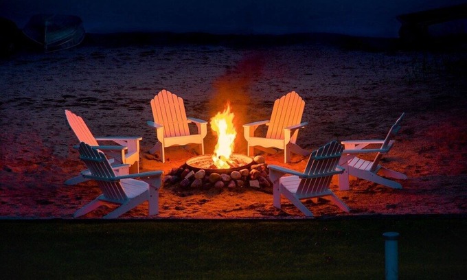 Redgranite Cabina | Amazing Large Sandy Beach, Hot tub, Fireplace, Dog Welcome, Kayaks, Paddleboards