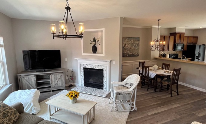Morrisville Casa | Amazing location Cary,Morrisville,Apex downtown.Close to RDU,RTP,Shopping Center
