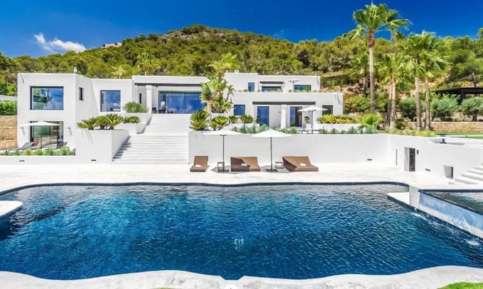 Puig Manya Villa | Amazing luxurious Villa with 6 bedrooms in the hills of Ibiza