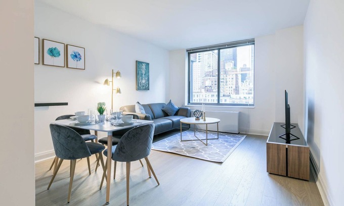 Tudor City Apartamento | Amazing Midtown East 1 Bed w/ Gym, Rooftop #6118