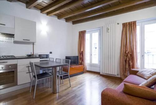Borgo San Leonardo Apartamento | Amazing, modern and very central apartment in Bergamo