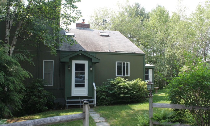 Newbury Casa | Maravilloso monte. Sunapee Region Home ¡Conveniente para muchas actividades!