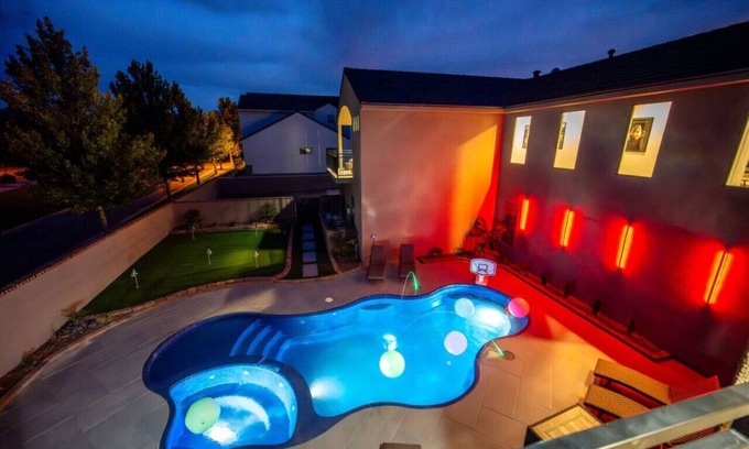 Hurricane Casa | Amazing New Home with Trailer Parking, large pool and spa. Even has a mini golf area!