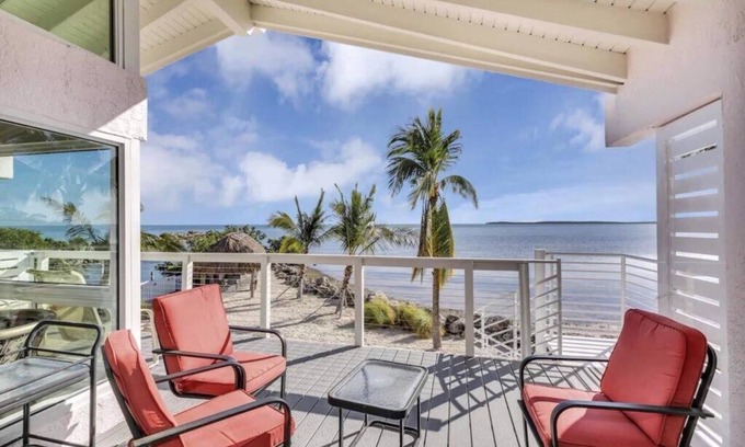 Key Largo Casa | Amazing Ocean Front Views 3 bedroom / bath Villa. Wake up to a Sunrise