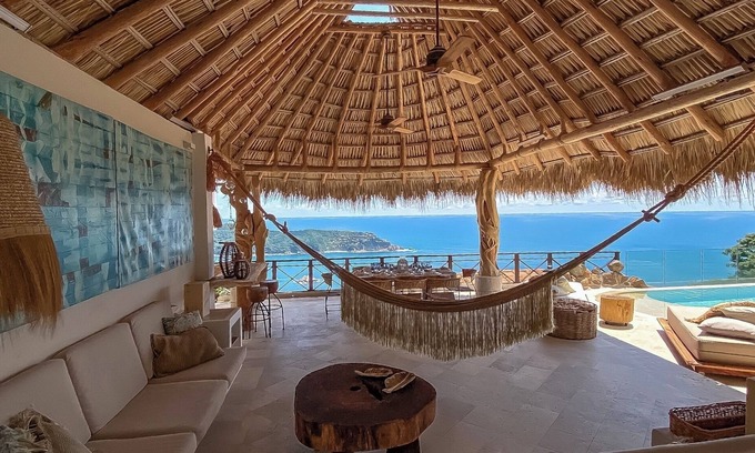 Brisas del Marqués Casa | Increíble villa con vista al mar, personal, ubicación, seguridad.