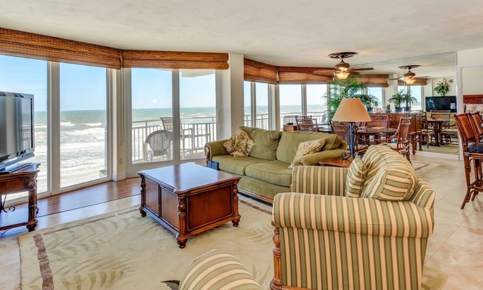 Daytona Beach Shores Condominio | Increíble condominio frente al mar 3BR / 3BA con vistas increíbles! 5 estrellas de lujo!
