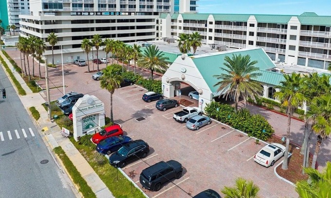 Ortona Park Complejo | Amazing Oceanfront one Bedroom condo with spacious balcony and beautiful view.