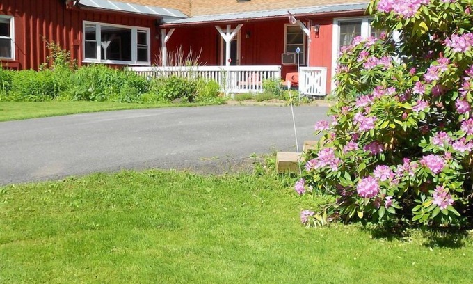 Shelburne Falls Cama Y Desayuno | Único & Pet-Bienvenida Country Haven