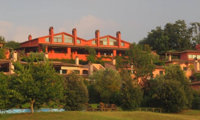 San Martino Casa | Increíble propiedad en una comunidad privada de golf, en el campo cerca de Roma