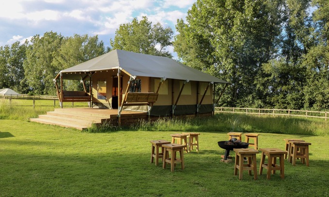 Littleport Cabina | Amazing Safari Lodge With Wild Swimming Lake