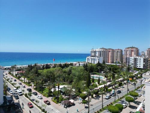 Kargicak Apartamento | Amazing Seaview 3+1 apartment 100 Meter from Sea