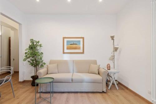 Tricolore Apartamento | Amazing studio with botanic touch in the Center