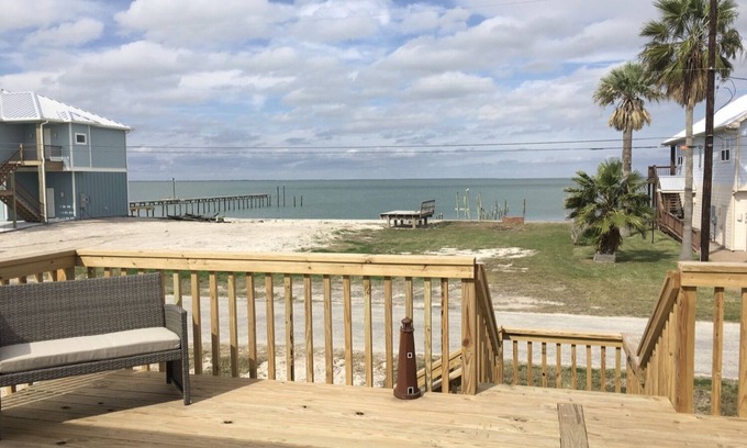 Rockport Casa | Amazing Sunsets at The Villa at Copano Cove. Cozy. Close to a lot F-U-N !!!