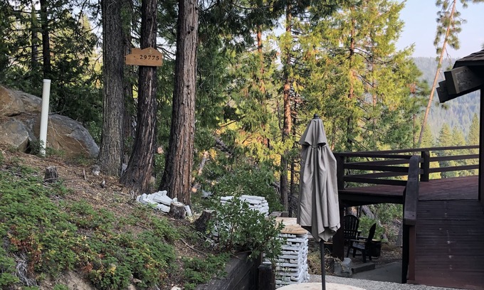 Cold Springs Cabina | Amazing tree house with magical view!