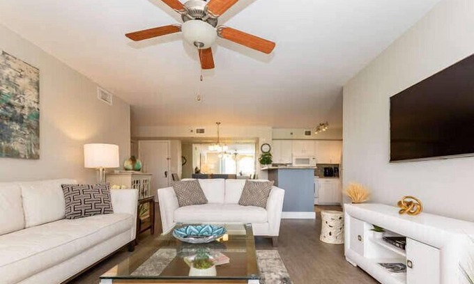 Aventura Apartamento | Amazing view in Aventura! Cozy 2 BD at the Yacht Club