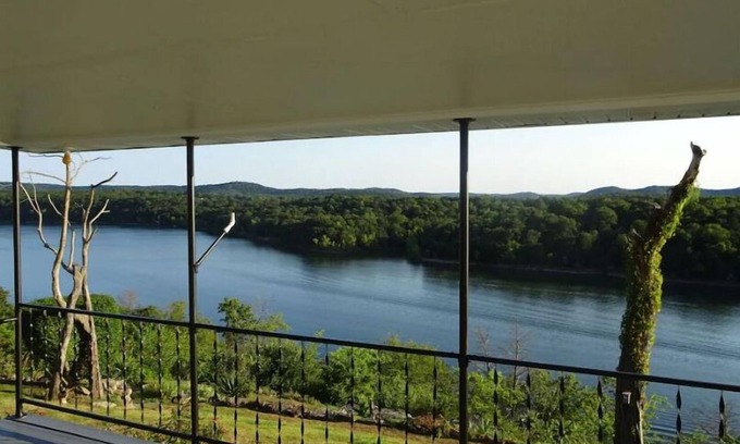 Eagle Rock Casa | Amazing View! Includes Boat Slip at Eagle Rock Marina!