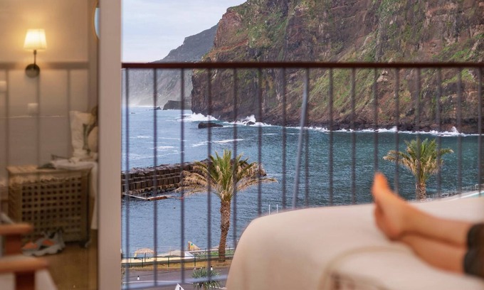 Ponta Delgada Casa | Amazing View to the Atlantic Ocean