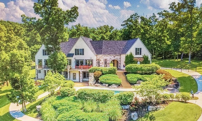 Osage Beach Casa | Amazing Views from this Porta Cima 5 BR Home, Private Pool and Toll Bridge Views