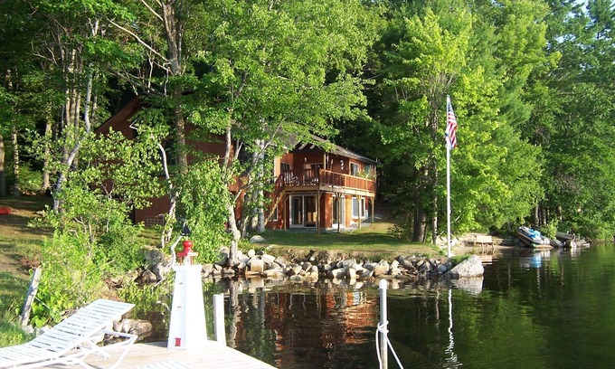 Moultonborough Casa | Amazing Waterfront Alquiler Lake Winnipesaukee NH En la isla de Bridged