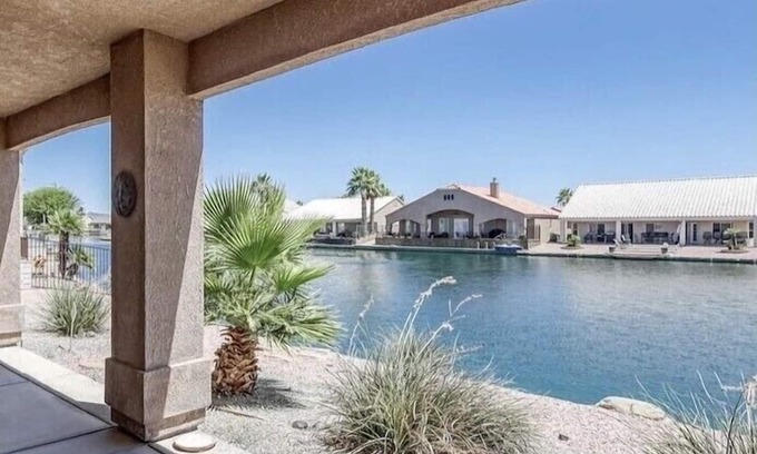 Fort Mohave Casa | Amazing Waterfront Retreat close to amenity's
