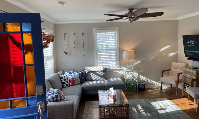 Provincetown Condominio | Amazing WEST END location, steps away from all the action!