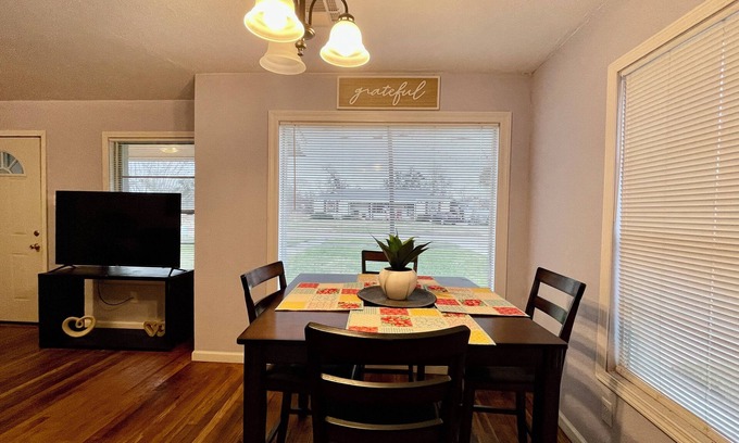 Lake Charles Casa | Amazingly clean, unique and spacious 4 Bedroom home near Casinos