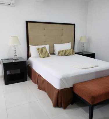 Pamankada West Hotel | Amazinn suites Hotel