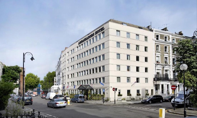 Kensington Hotel | Ambassadors Hotel