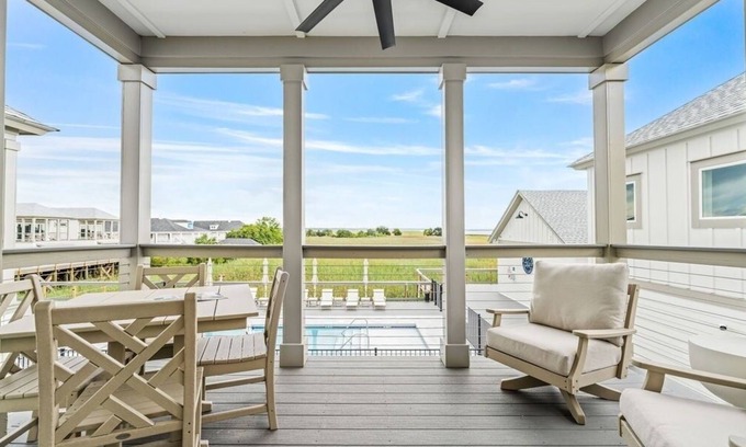 Georgetown Casa | Amberjack at Winyah Bay Club