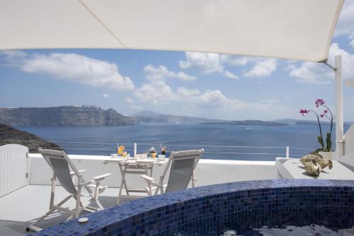 Oia Hotel | Ambition Suites