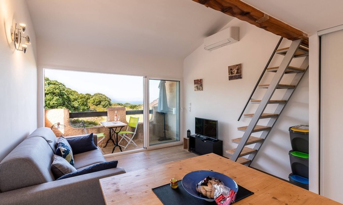 Marine de Saint Ambroggio Apartamento | Ambroggio - Grand studio avec mezzanine - Vue Mer