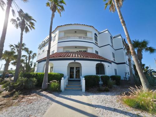 Fernandina Beach Hotel | Amelia Hotel at the Beach