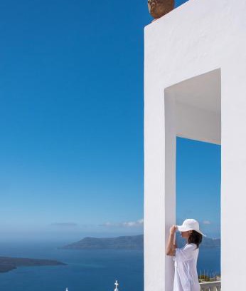 Fira Hotel | Amelot Art Suites