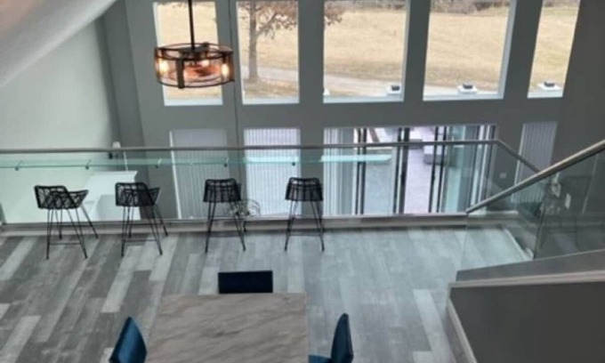Marion Casa | Amenity loaded golf course retreat!