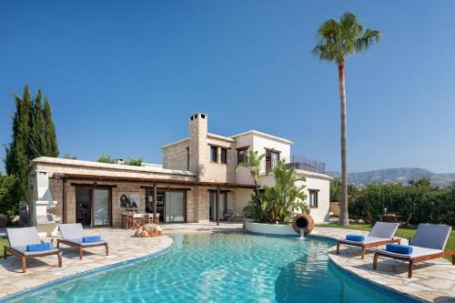Peyia Town Villa | Amera Luxury Villas
