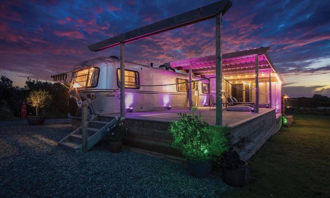 Tiers Cross Apartamento | American Airstream - Blossom Farm - Tiers Cross