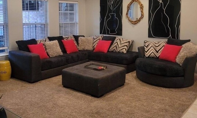 McAllen Casa | American contemporary w/pool -10 min away from every you need be !