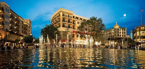 Downtown Casa | Americana At Brand Glendale California
