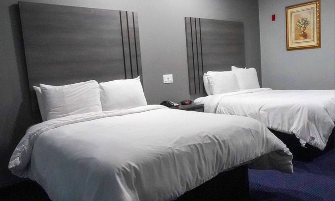 Humble Hotel | Americas Best Value Inn & Suites Bush Intl Airport