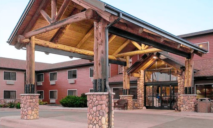 Belle Fourche Hotel | AmericInn by Wyndham Belle Fourche