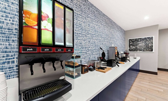 New Braunfels Hotel | AmericInn by Wyndham New Braunfels
