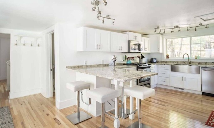 Elk Rapids Casa | Ames Cottage in Elk Rapids - Dog Friendly and Great Location!